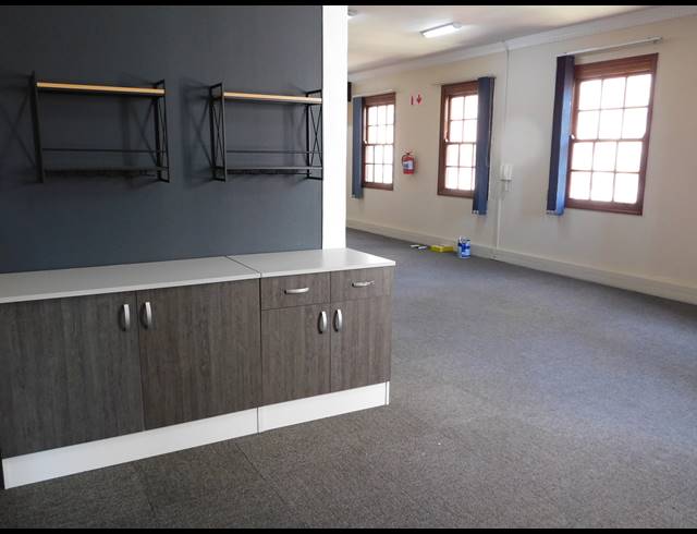 400M² OFFICE FOR SALE IN FERNDALE